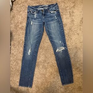 American Eagle Outfitters Blue Distressed Jeans Size 4